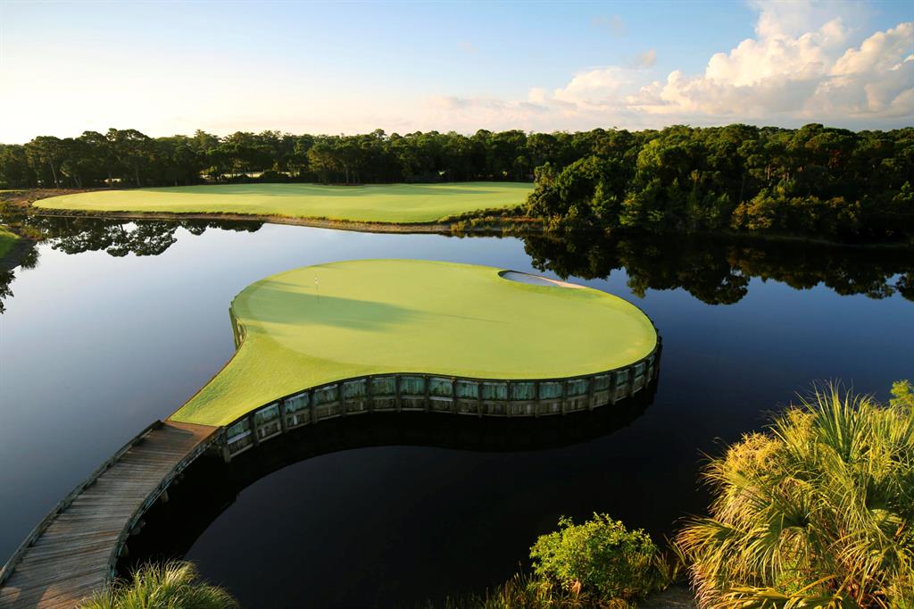 Trump National Golf Club - Residential