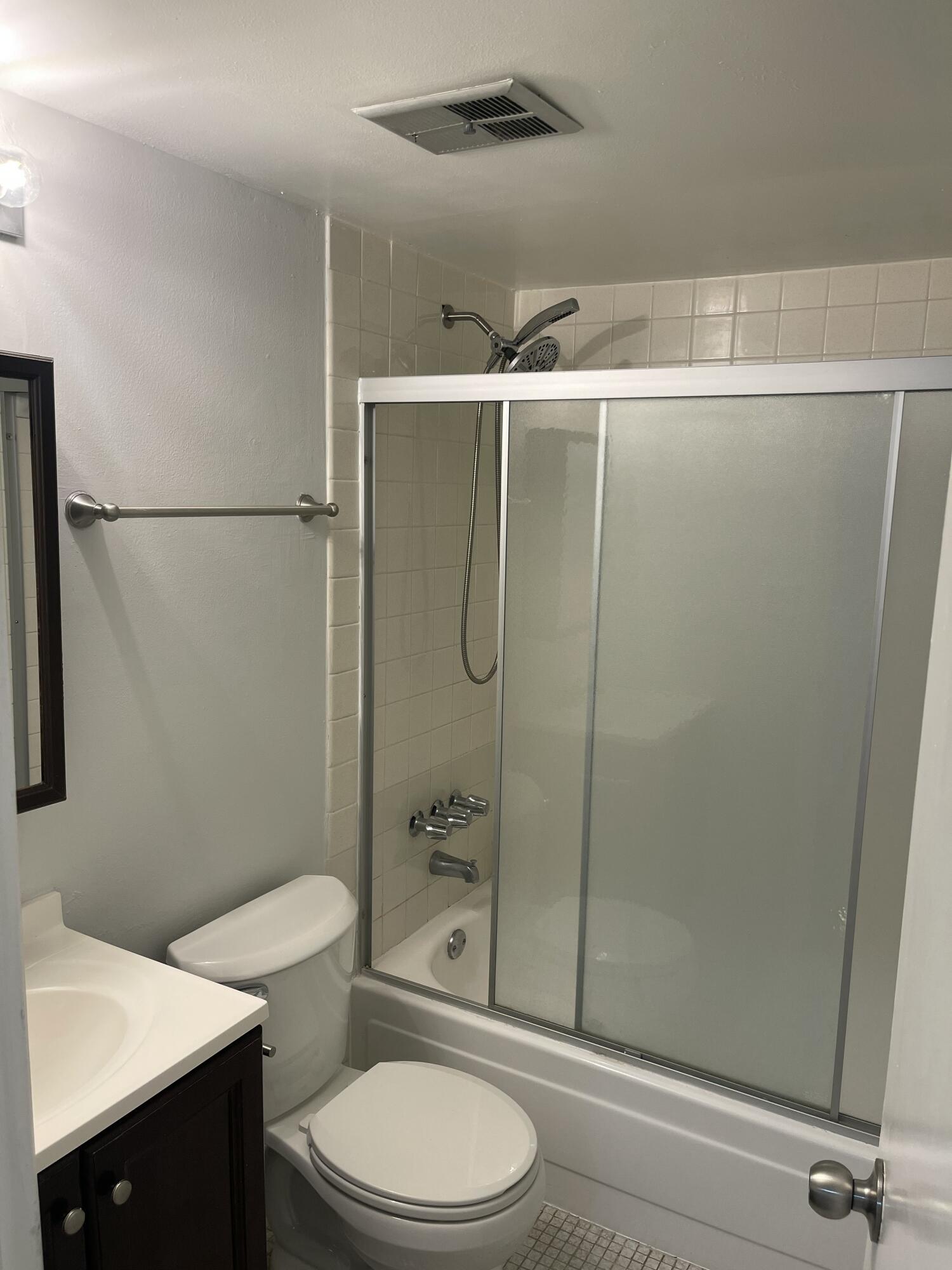 COUNTRY PINES CONDO - Residential Lease