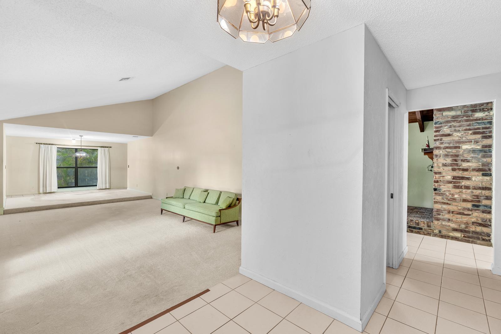 175 NW 84th Way