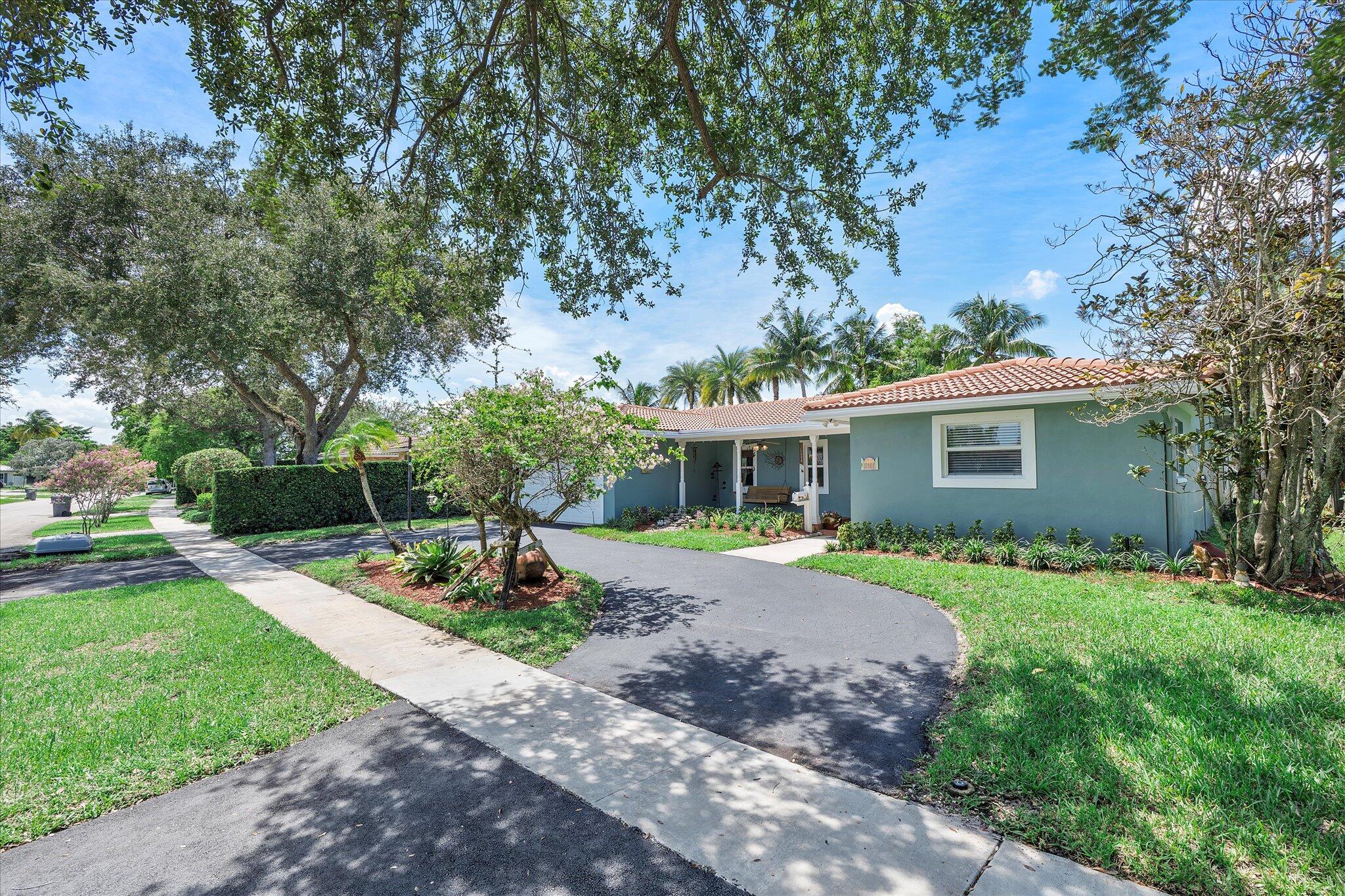 EMERALD HILLS - Residential