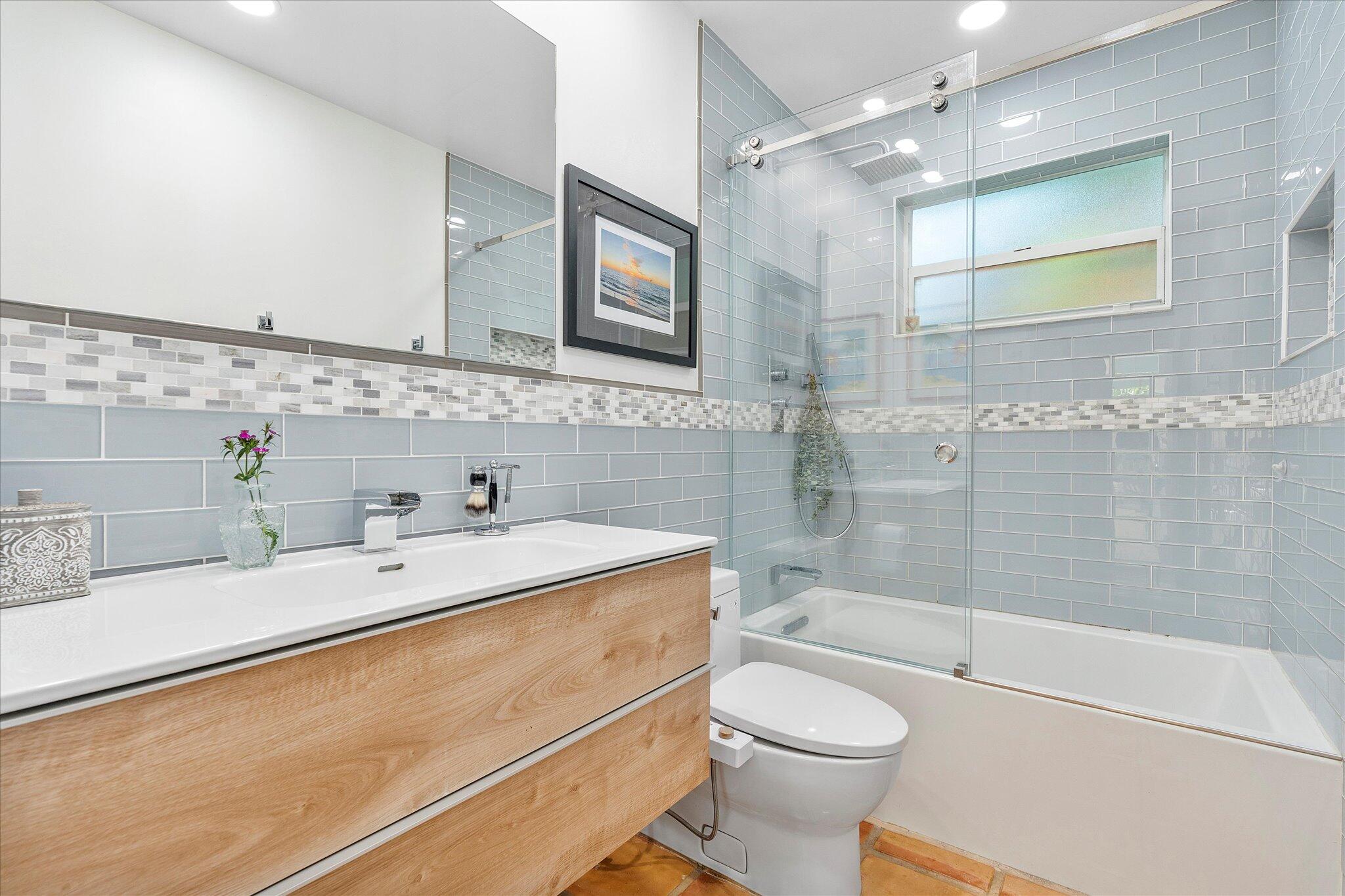 EMERALD HILLS - Residential