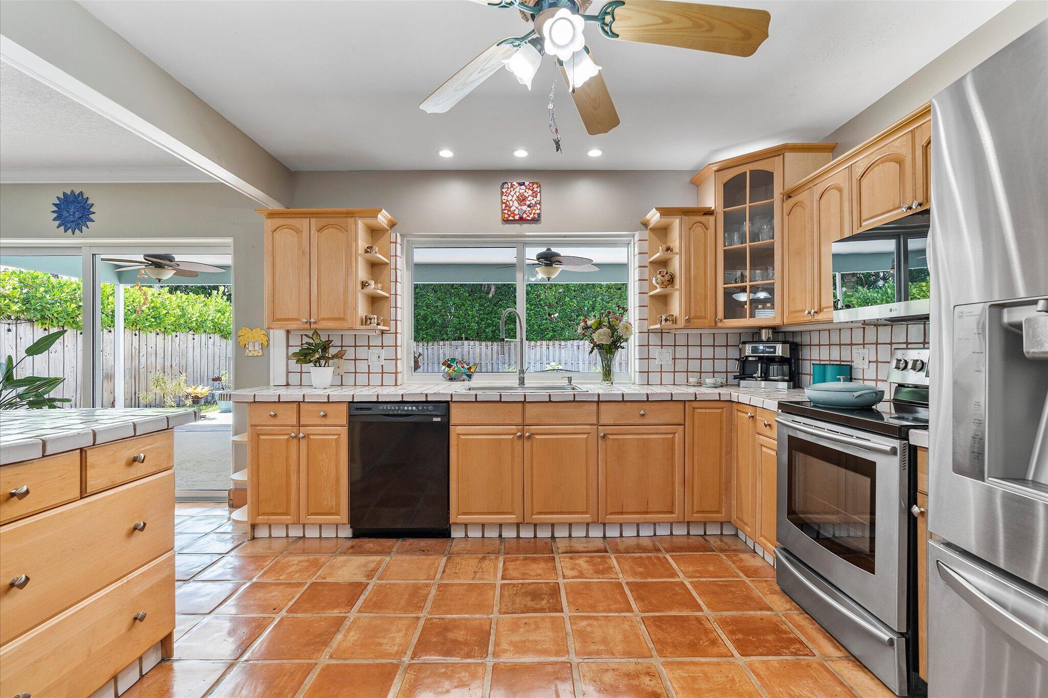 EMERALD HILLS - Residential