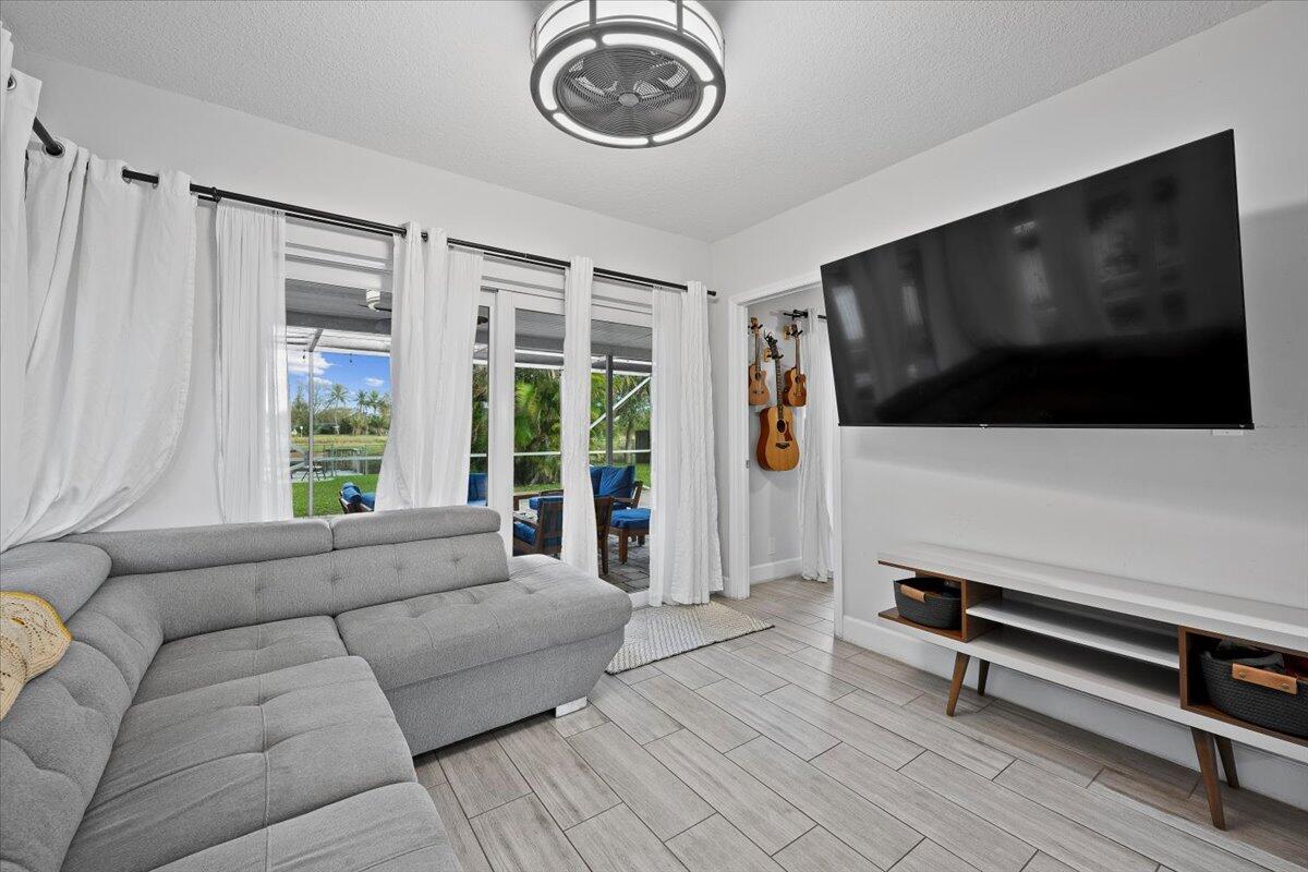 WILLOWS - Residential