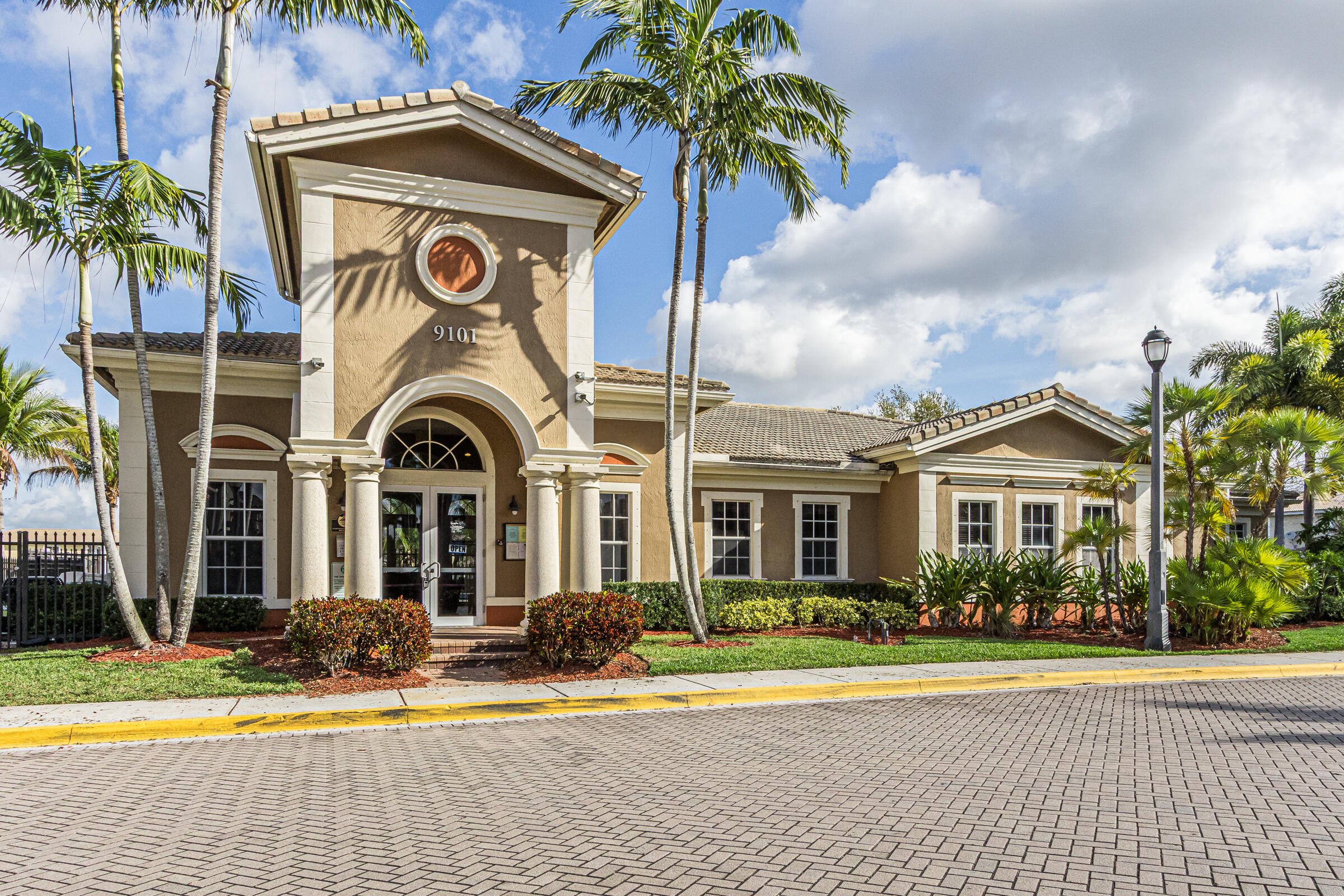 The Hamptons - Residential