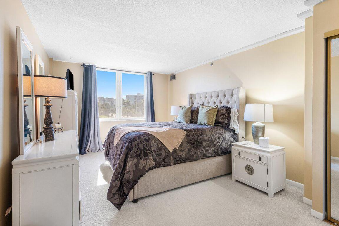 Ambassadors V South - Residential