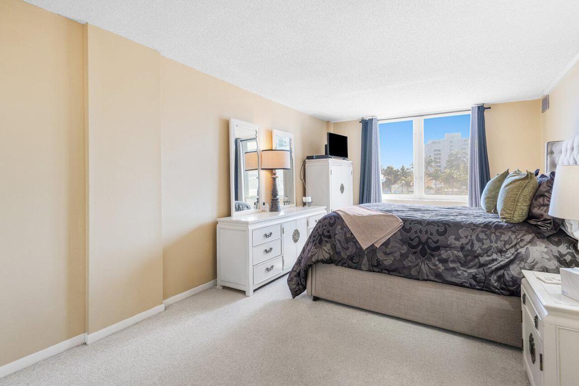 Ambassadors V South - Residential