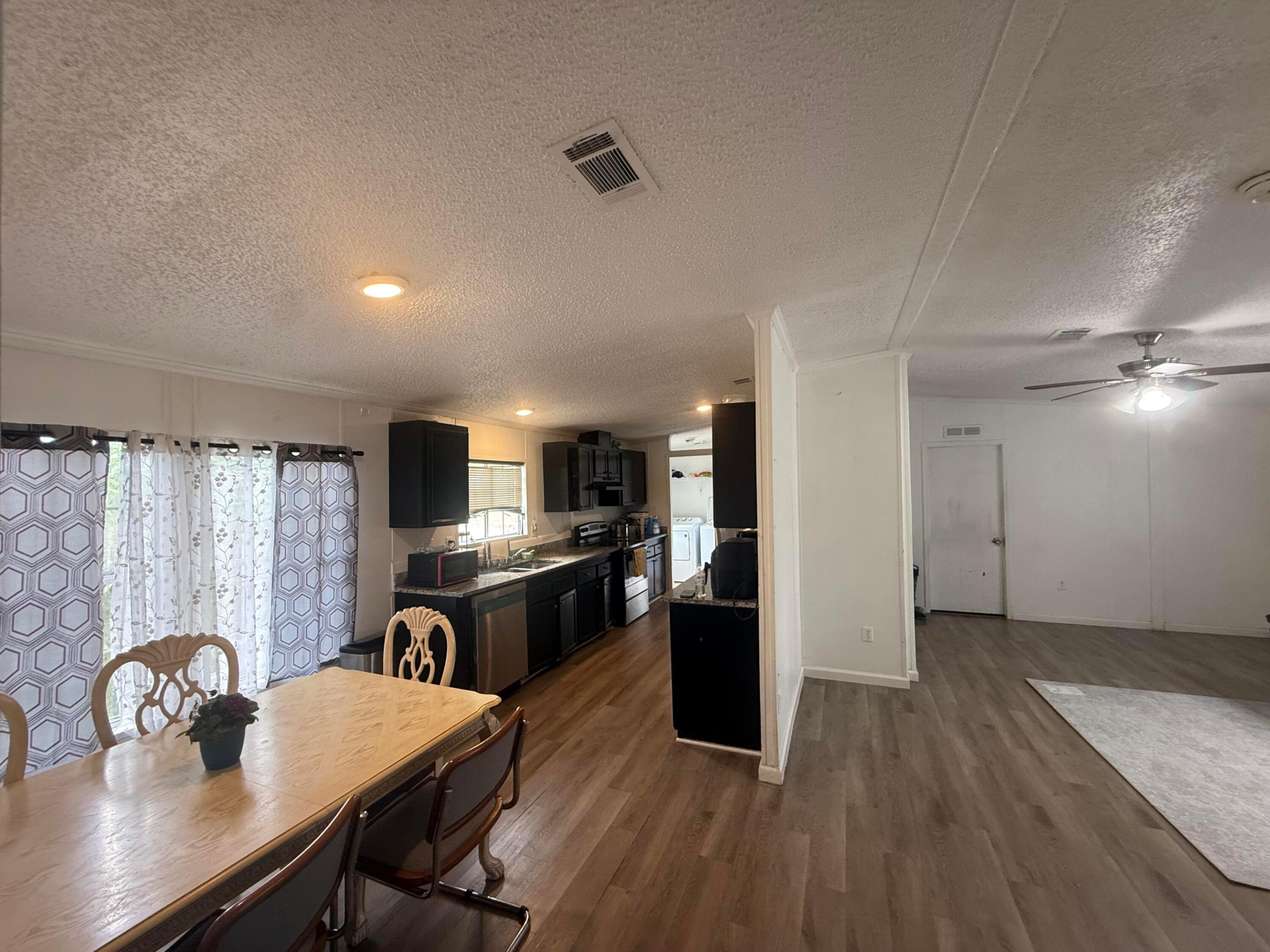 WATERGATE MOBILE HOME - Residential