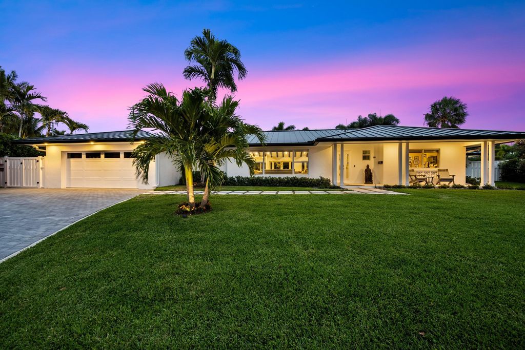 Photo of 509 Par Court, North Palm Beach, FL 33408 (MLS # R11169253)