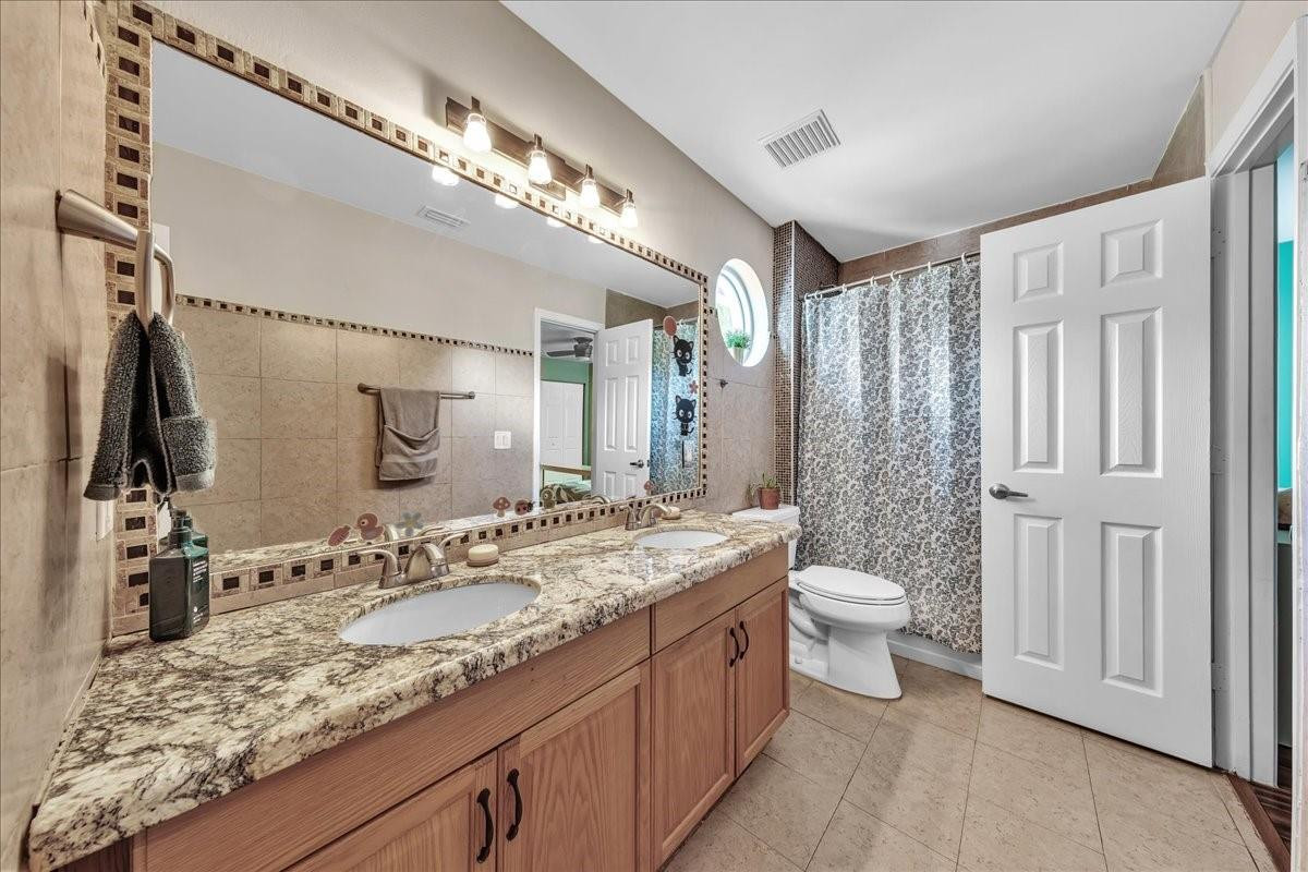 Cypress Cay 156-35 B - Residential