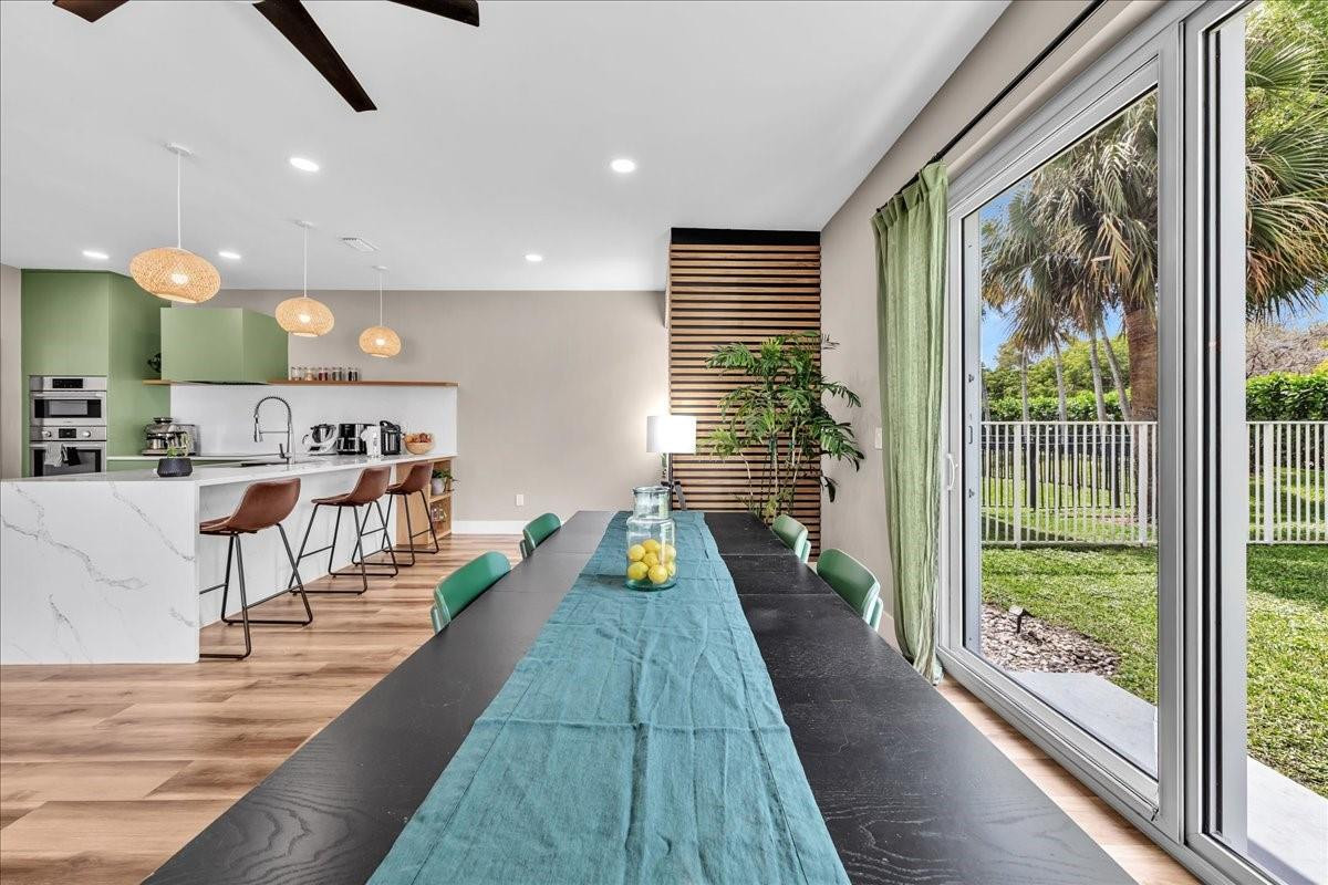 Cypress Cay 156-35 B - Residential