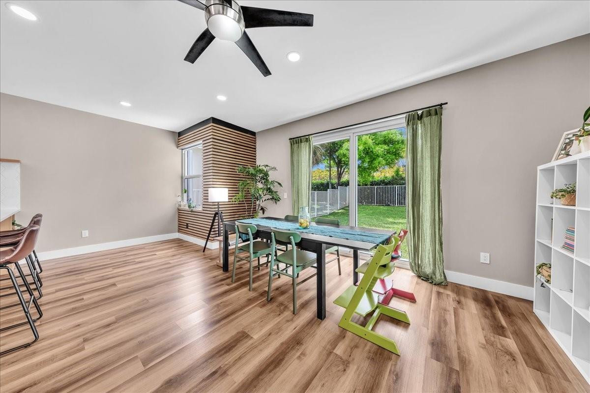 Cypress Cay 156-35 B - Residential