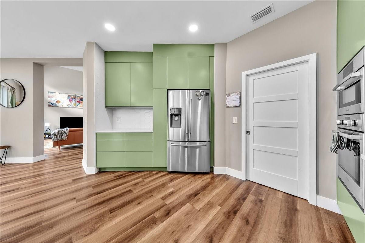 Cypress Cay 156-35 B - Residential