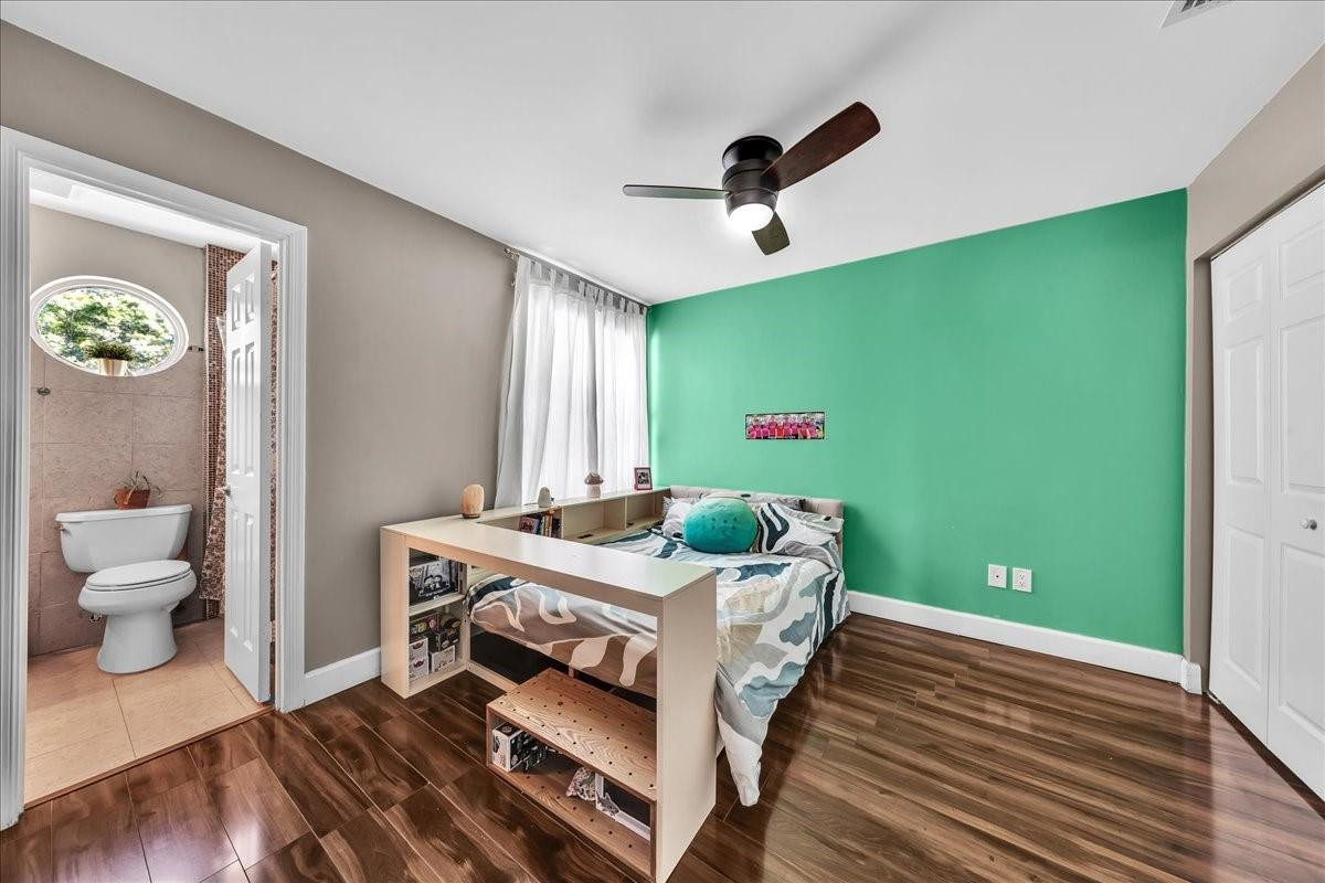 Cypress Cay 156-35 B - Residential