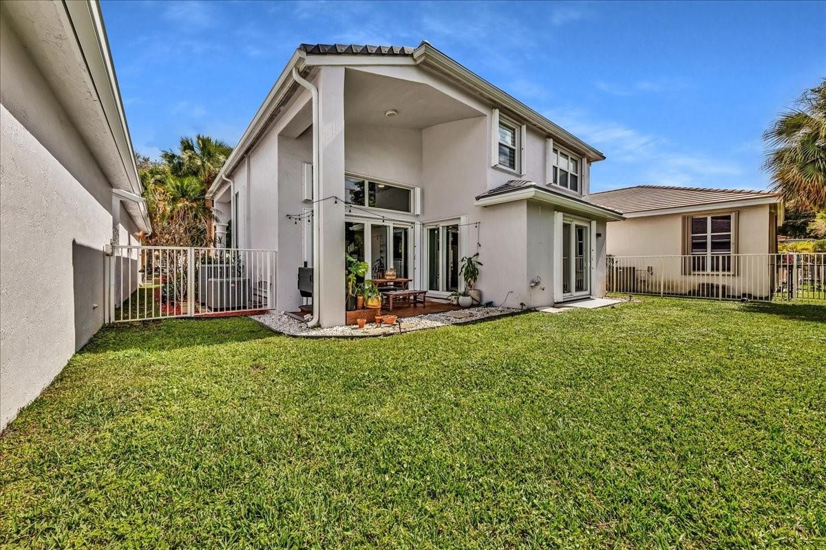 Cypress Cay 156-35 B - Residential