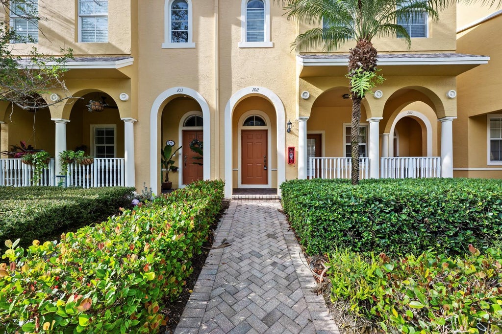 Photo of 108 W Pigeon Plum Drive W #102, Jupiter, FL 33458 (MLS # R11101568)