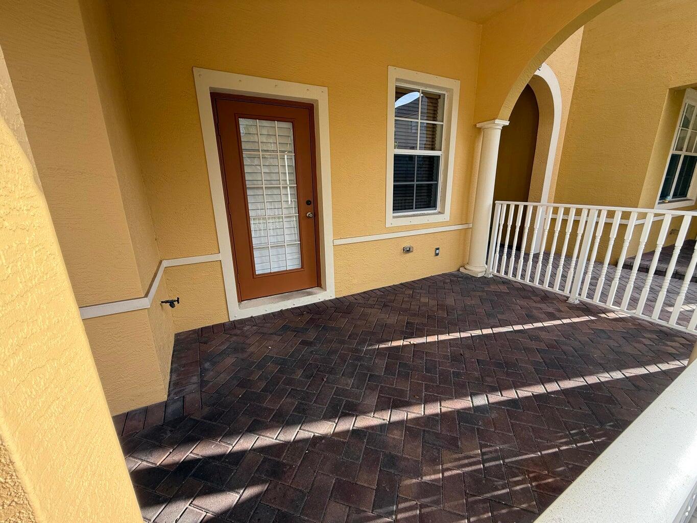 108 W Pigeon Plum Drive W 102