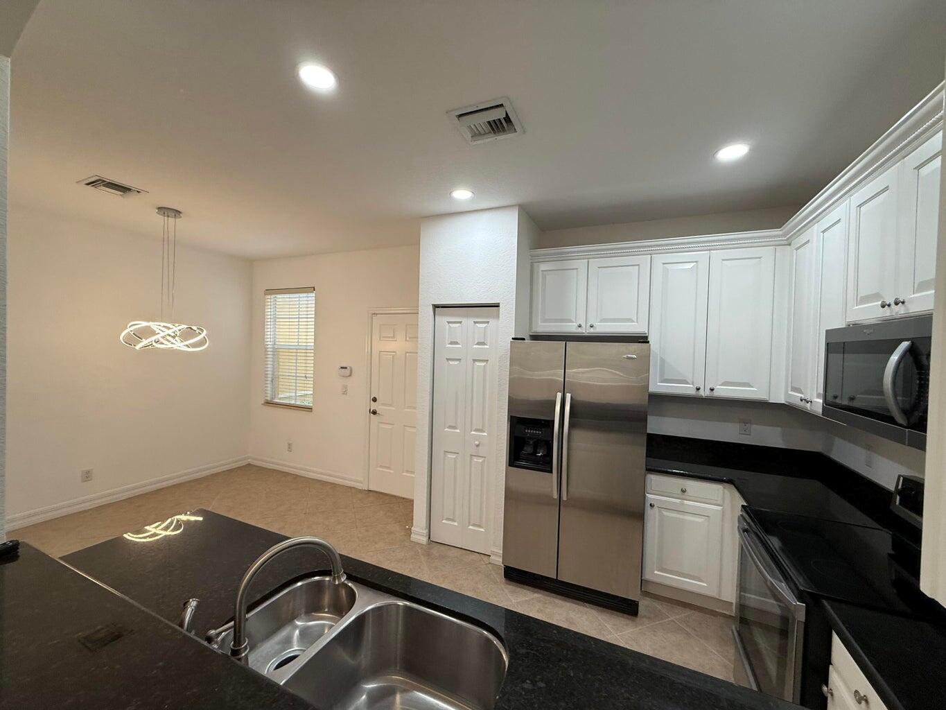 108 W Pigeon Plum Drive W 102