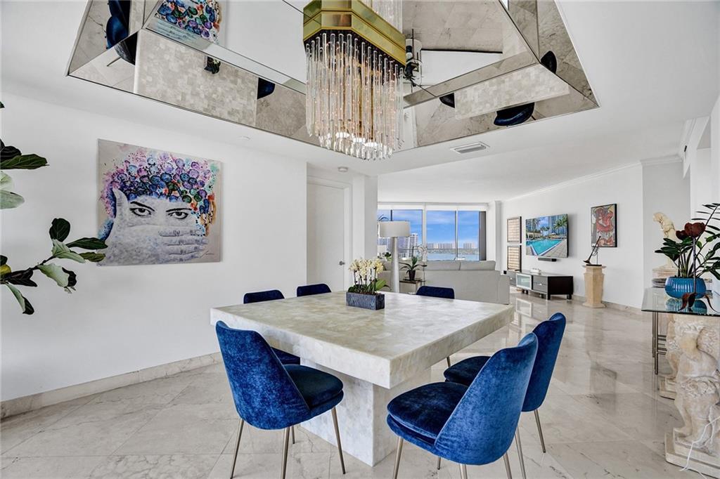 Williams Island - Residential