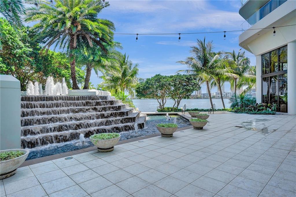 Williams Island - Residential