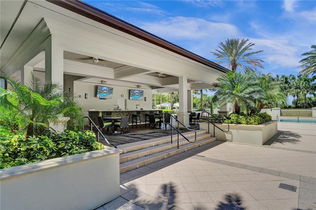 Williams Island - Residential