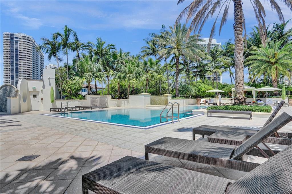 Williams Island - Residential