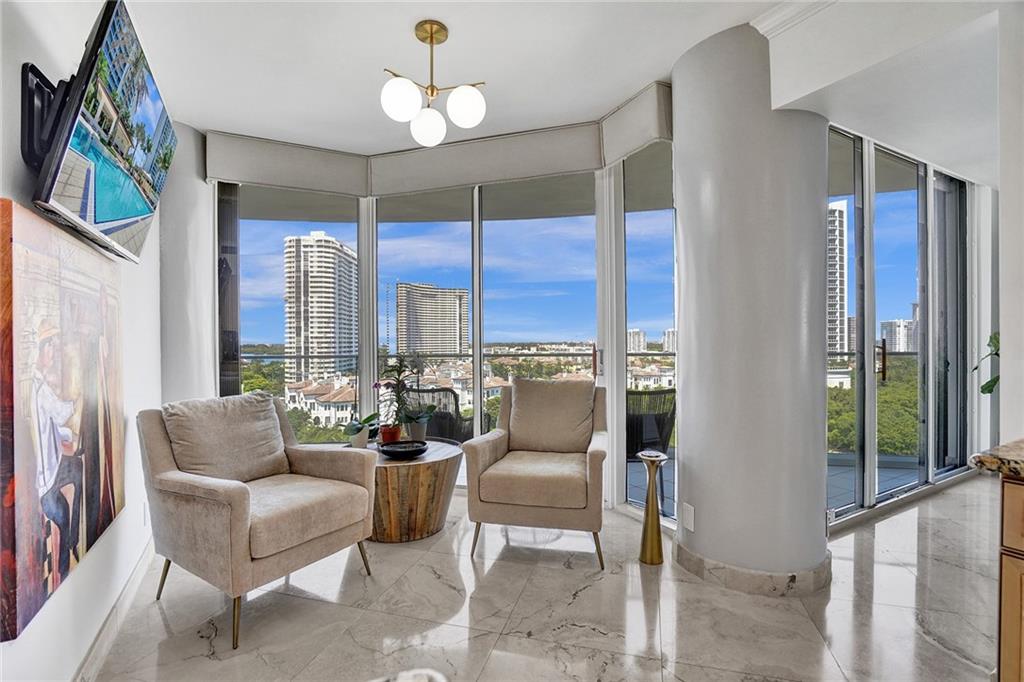 Williams Island - Residential