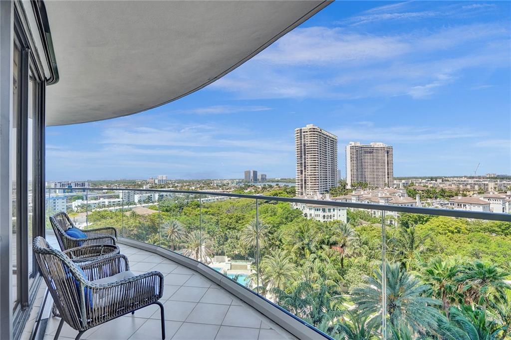 Williams Island - Residential