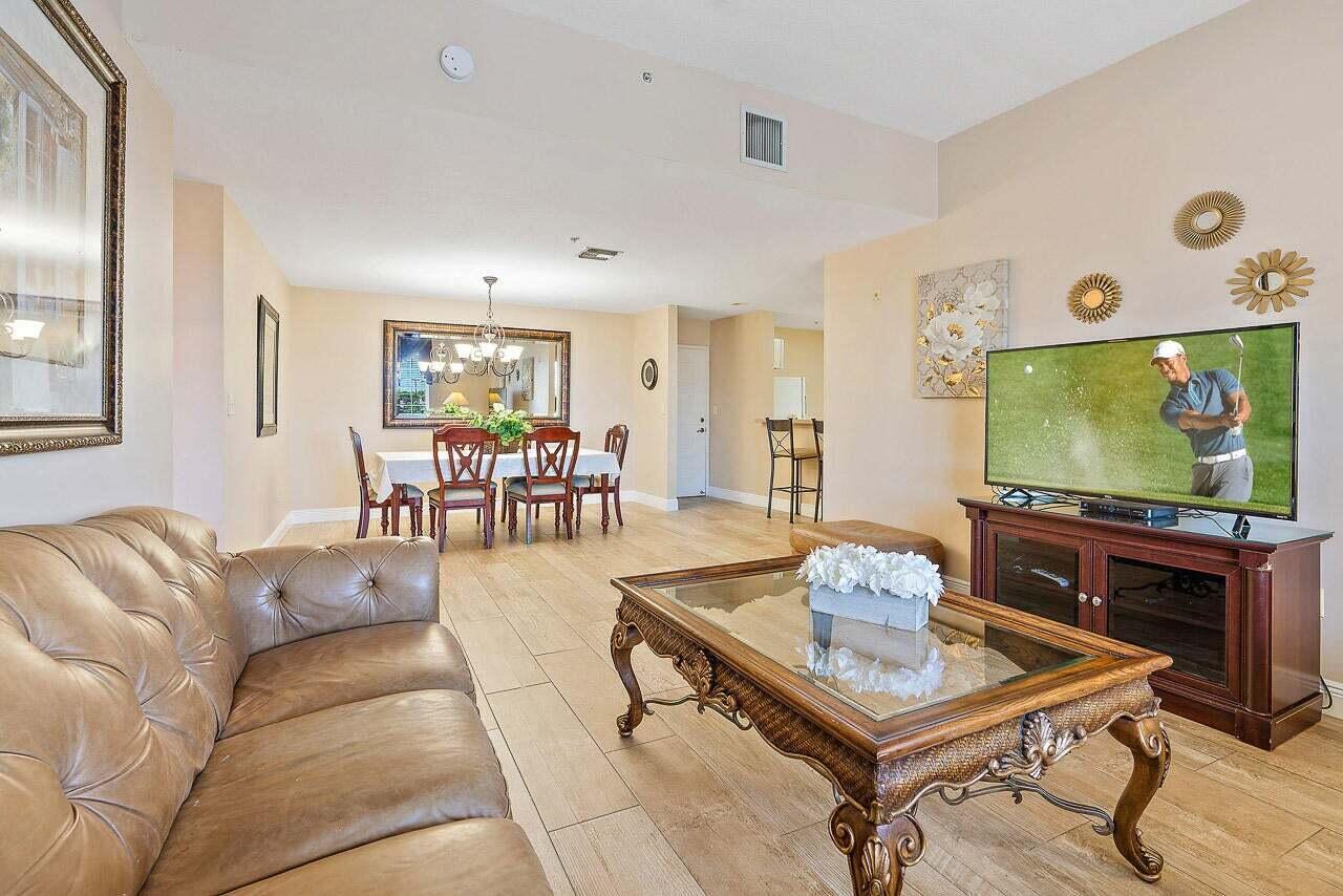 1200 Town Center Drive 425