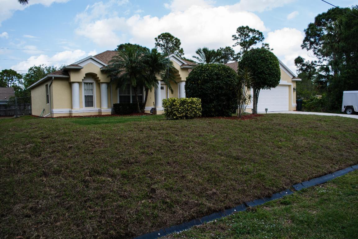 PORT ST LUCIE SECTION 11 - Residential