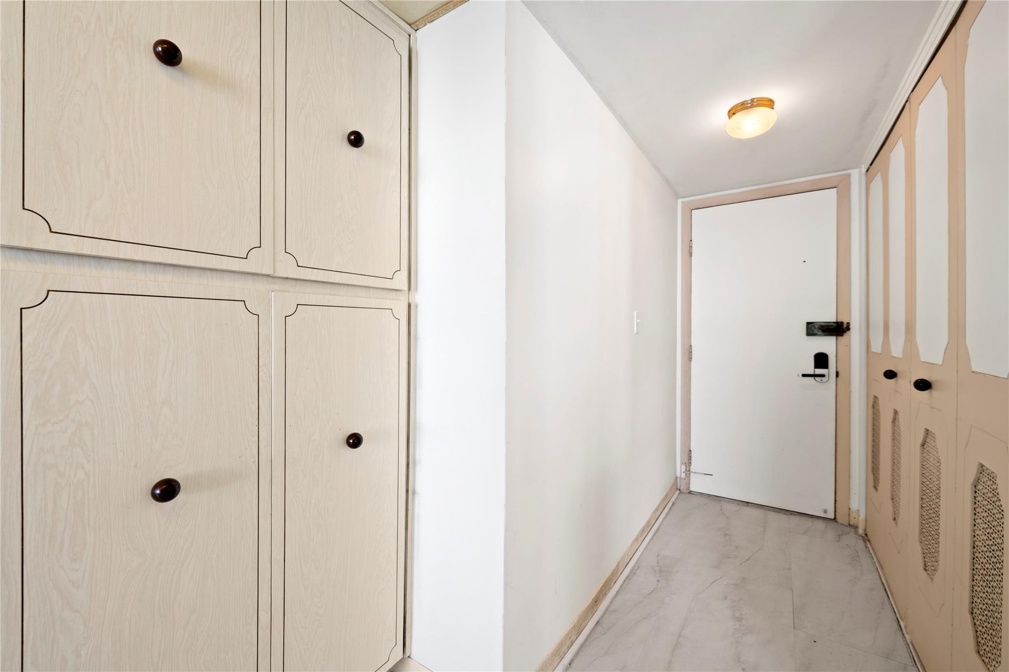 Plaza Tower South - Residential