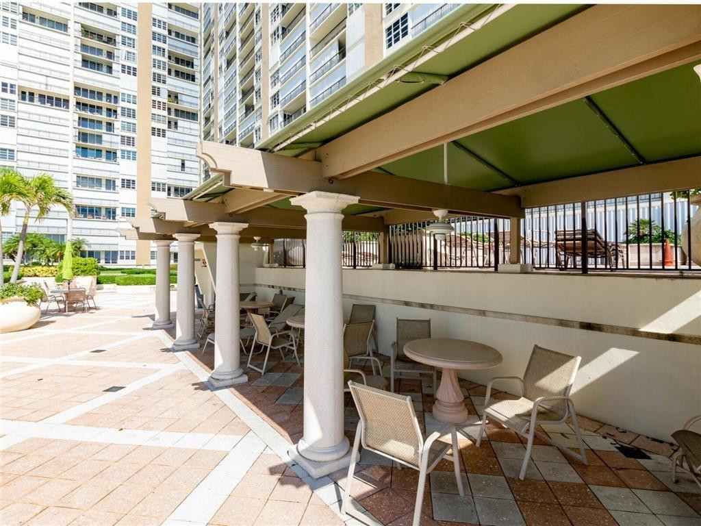 Plaza Tower South - Residential