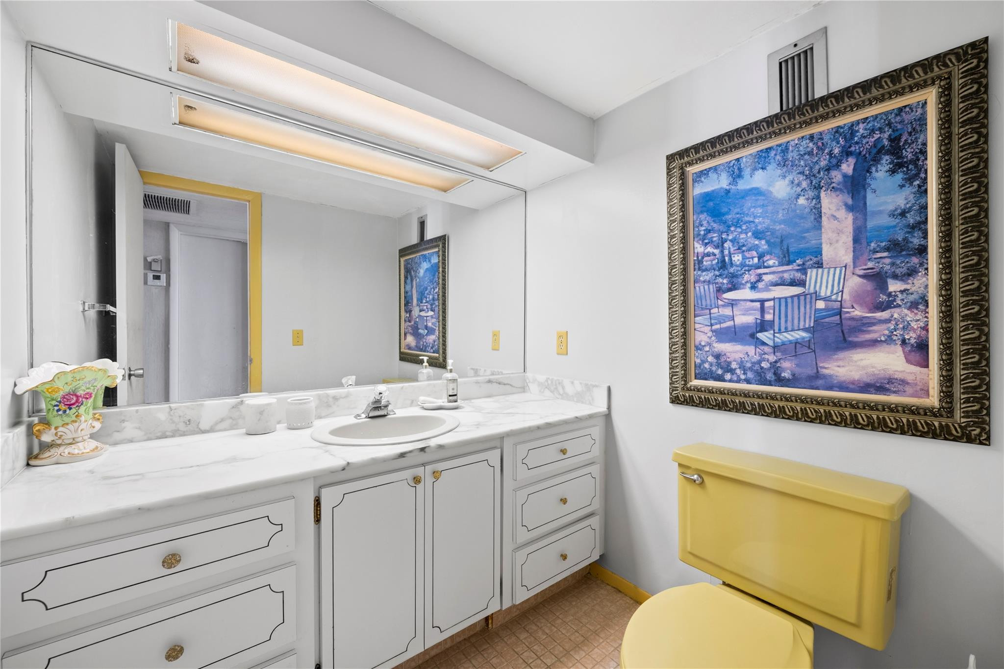 Plaza Tower South - Residential