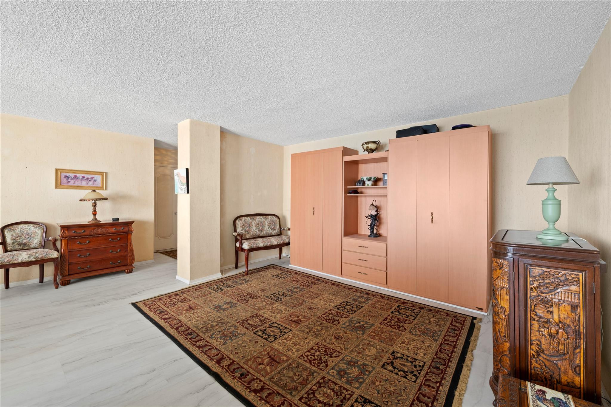 Plaza Tower South - Residential