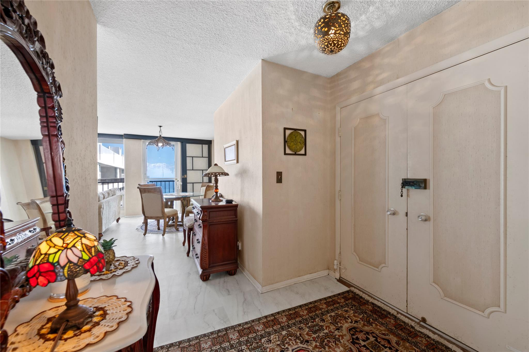 Plaza Tower South - Residential