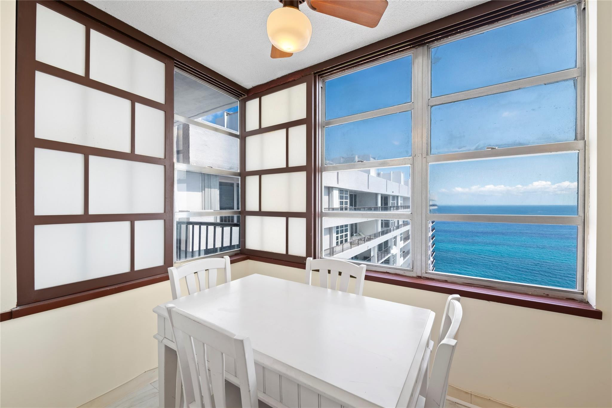 Plaza Tower South - Residential