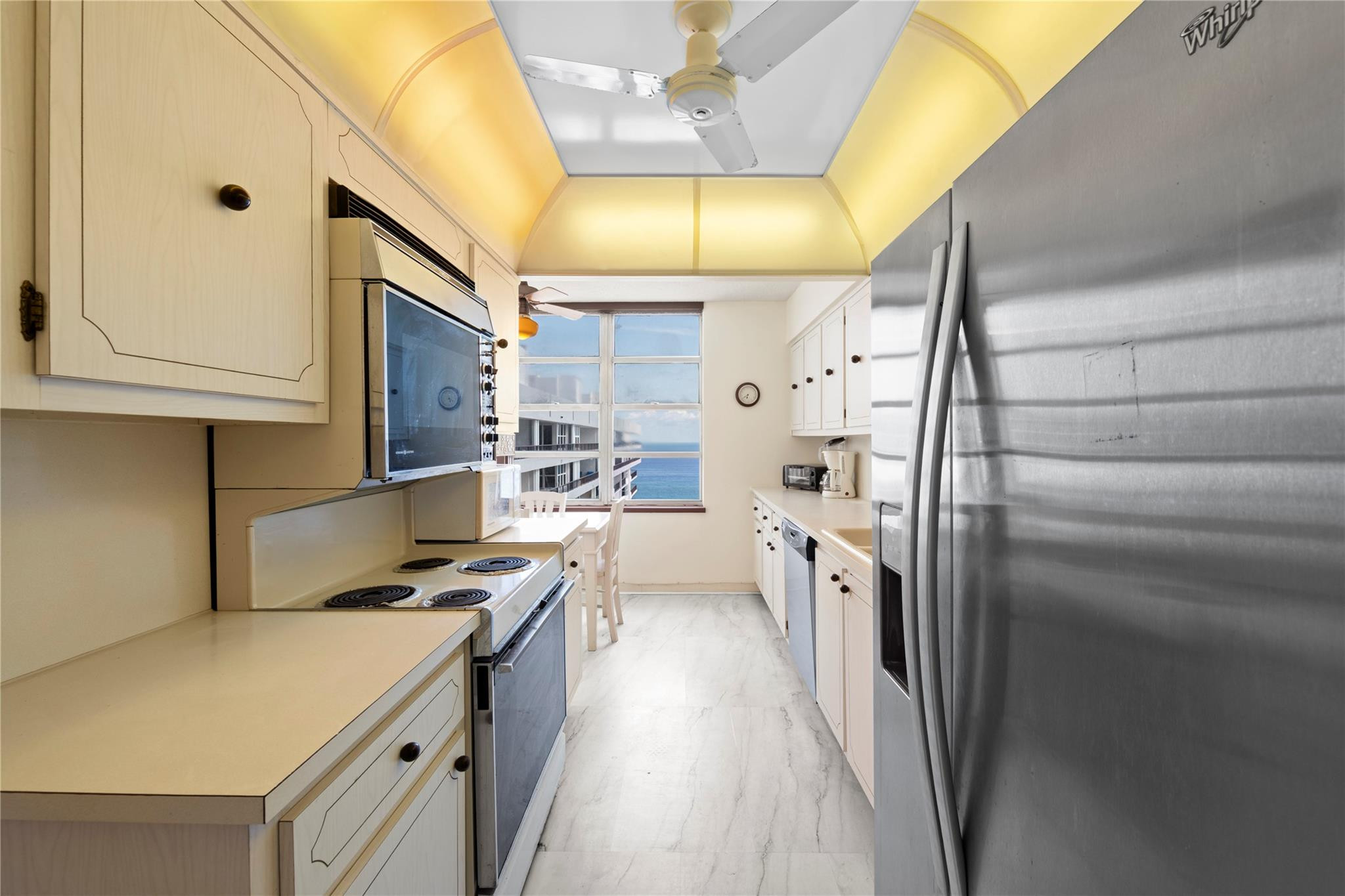 Plaza Tower South - Residential