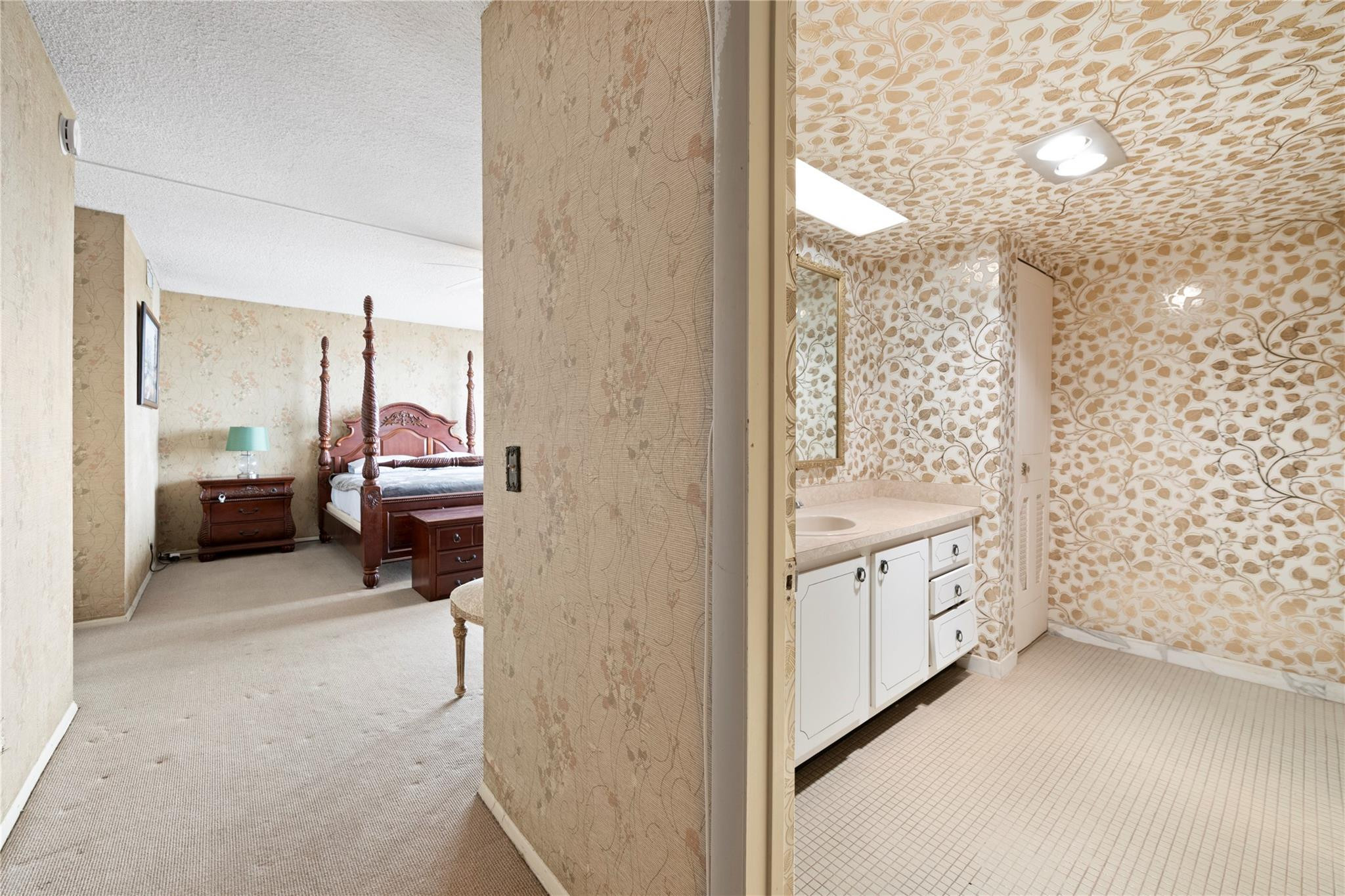 Plaza Tower South - Residential