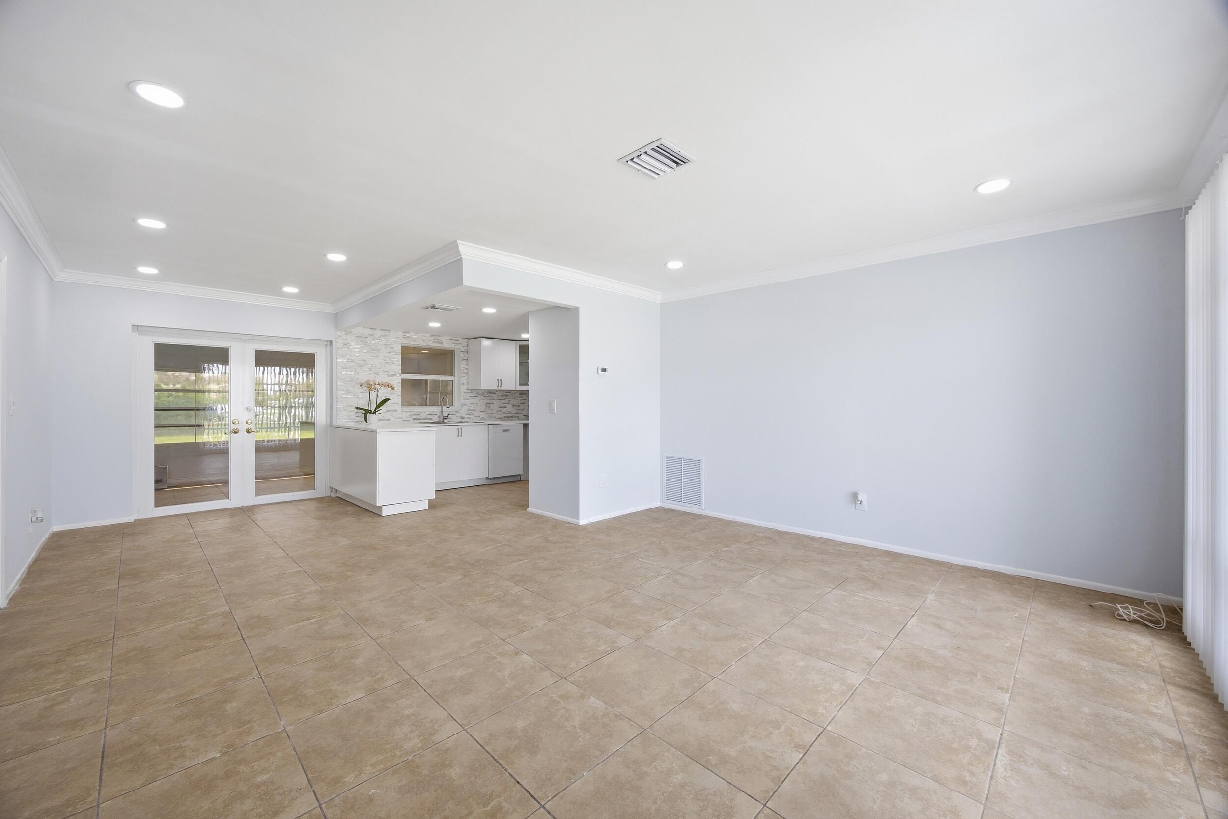 226 SW Reynolds Avenue