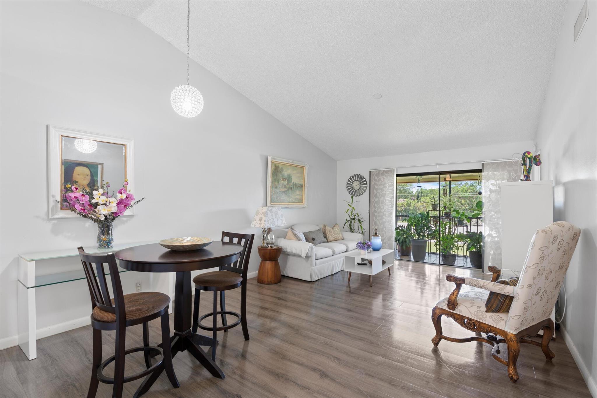 22100 Palms Way 204