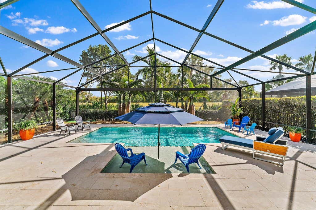 Photo of 260 Carina Drive, Jupiter, FL 33478 (MLS # R10865043)