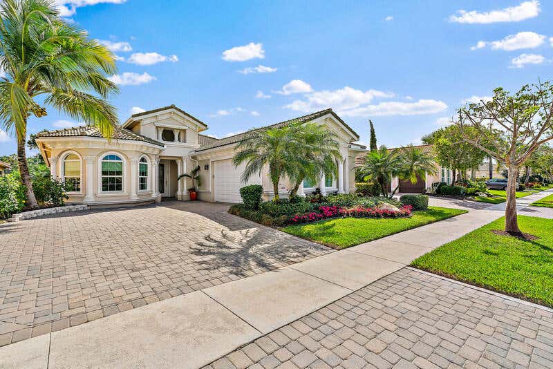 Photo of 260 Carina Drive, Jupiter, FL 33478 (MLS # R10865043)