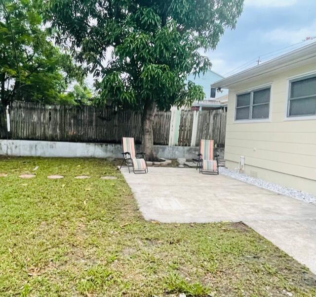 HILLCREST AT L W - Residential