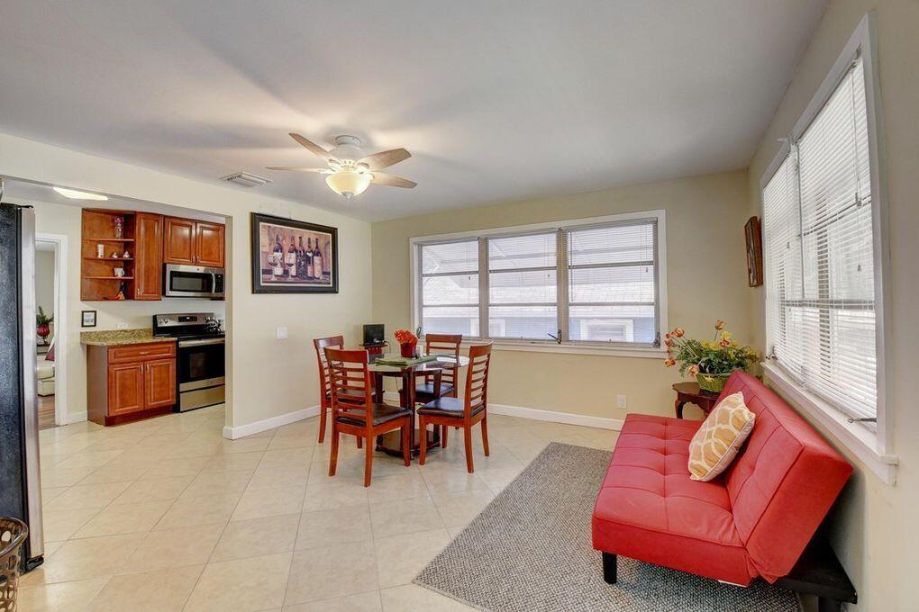 HILLCREST AT L W - Residential