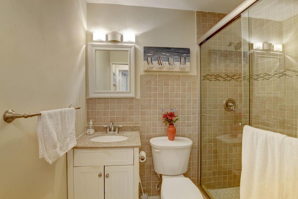 HILLCREST AT L W - Residential