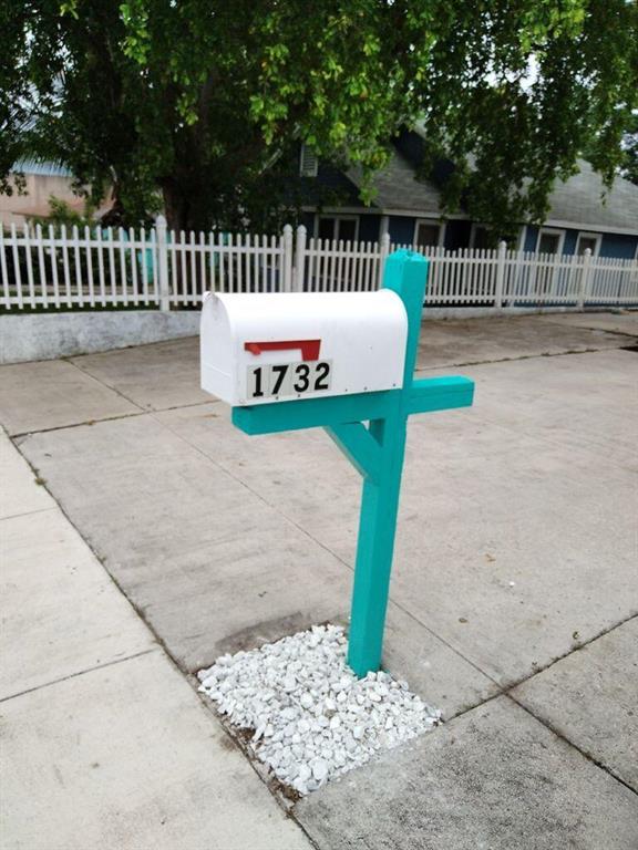 HILLCREST AT L W - Residential