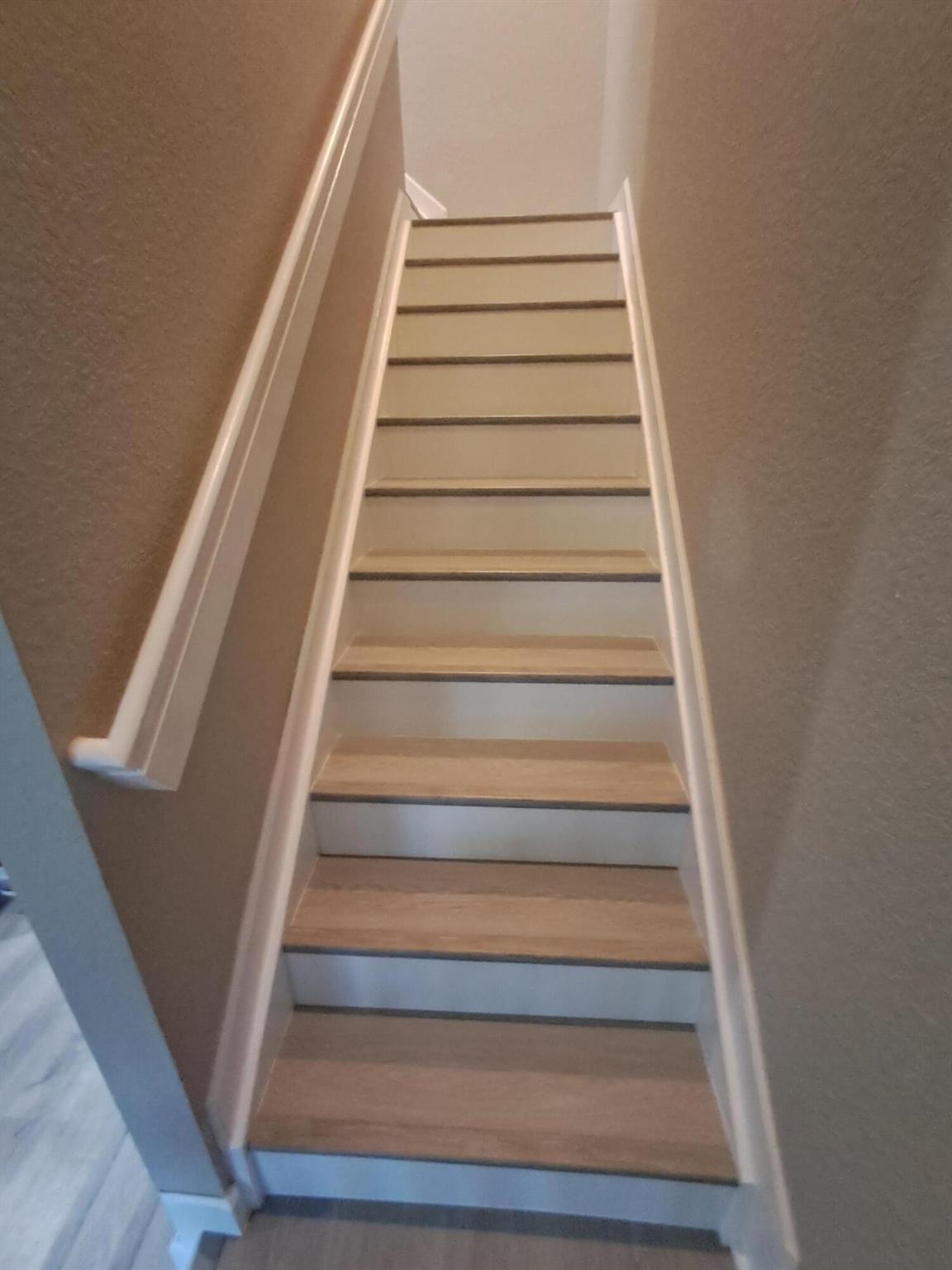 WELLINGTON PARC - Residential Lease