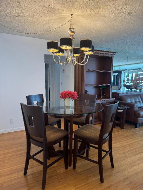 AMBASSADORS V NORTH CONDO - Residential