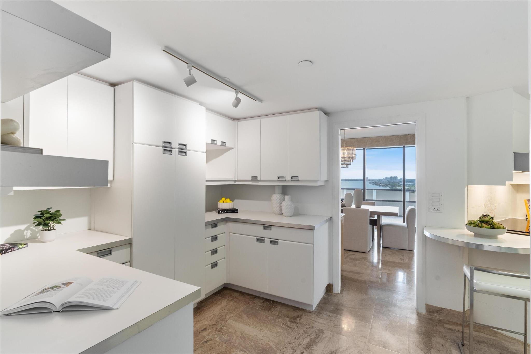 OLD PORT COVE LAKE POINT - Residential Lease