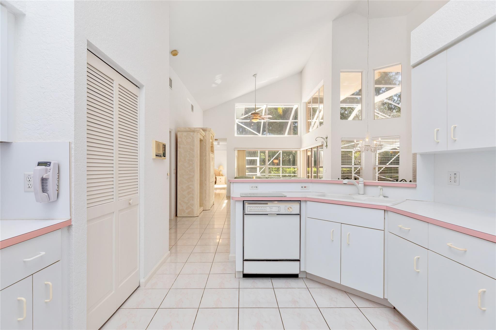 The Landings Of Parkland - Residential