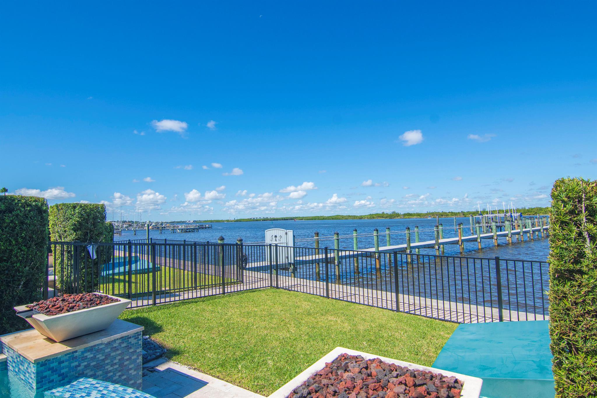 Inlet Palms - Residential